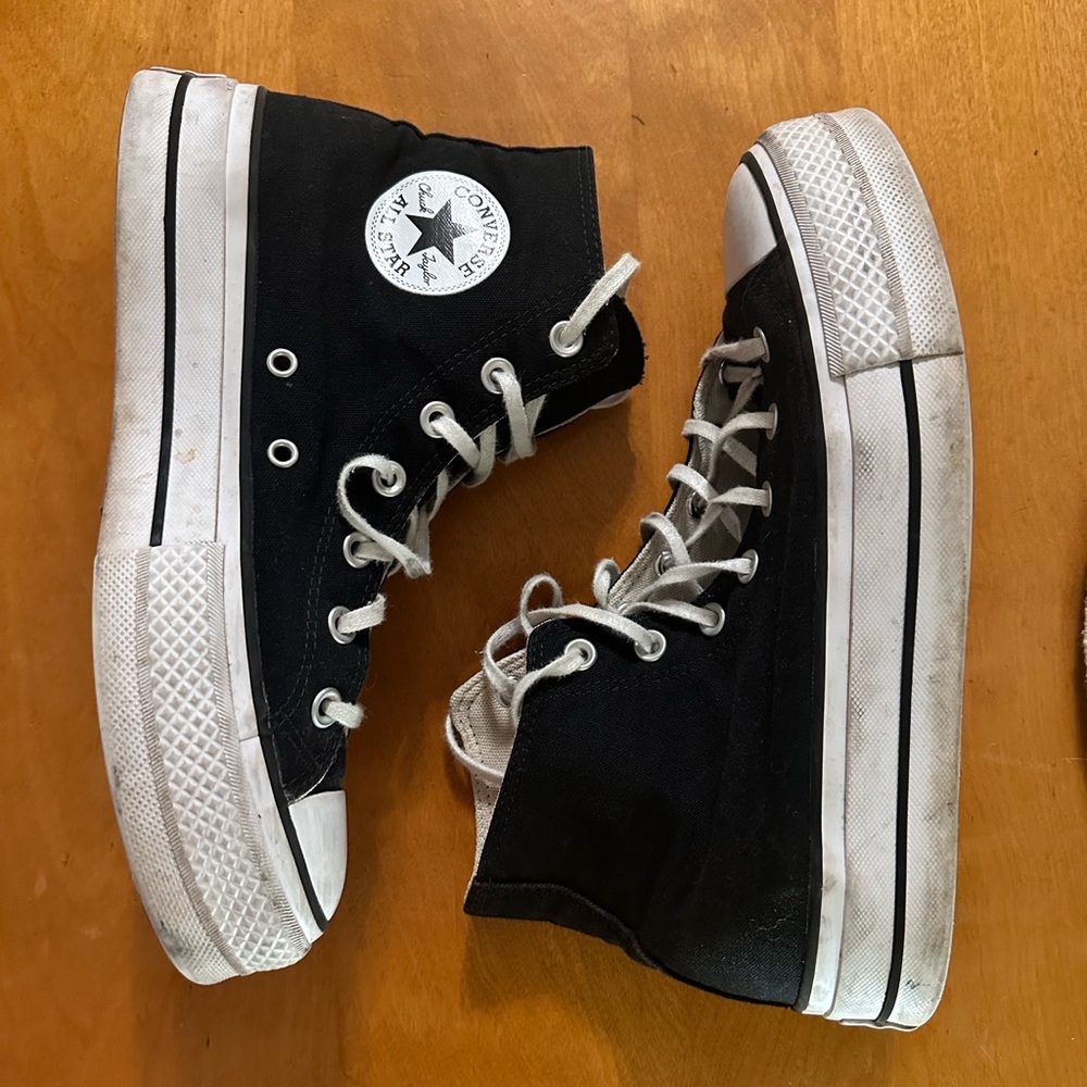 Women’s platform converse size 9